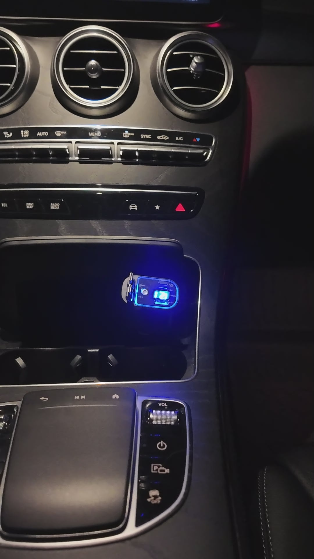 5-in-1 Multifunktions-Autoladegerät mit USB-C & Sternenhimmel